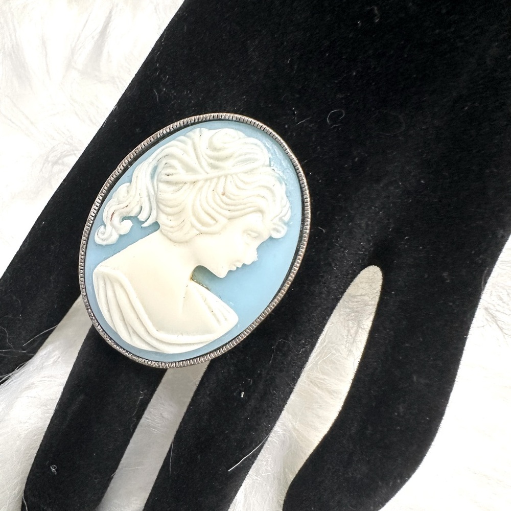 Antique Cameo Ring. Unique and Elegant for any Occasion